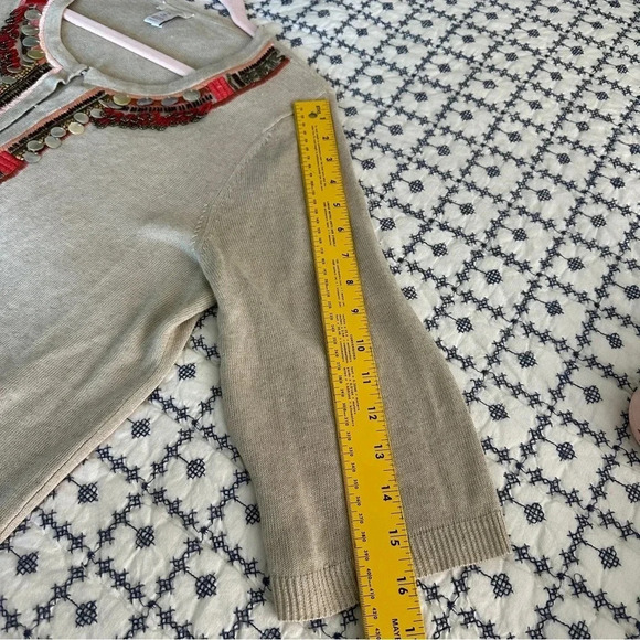 Chicos Linen Blend Treasured Trinkets Beaded Cardigan Sweater Size 2 Large Tan - Picture 12 of 13